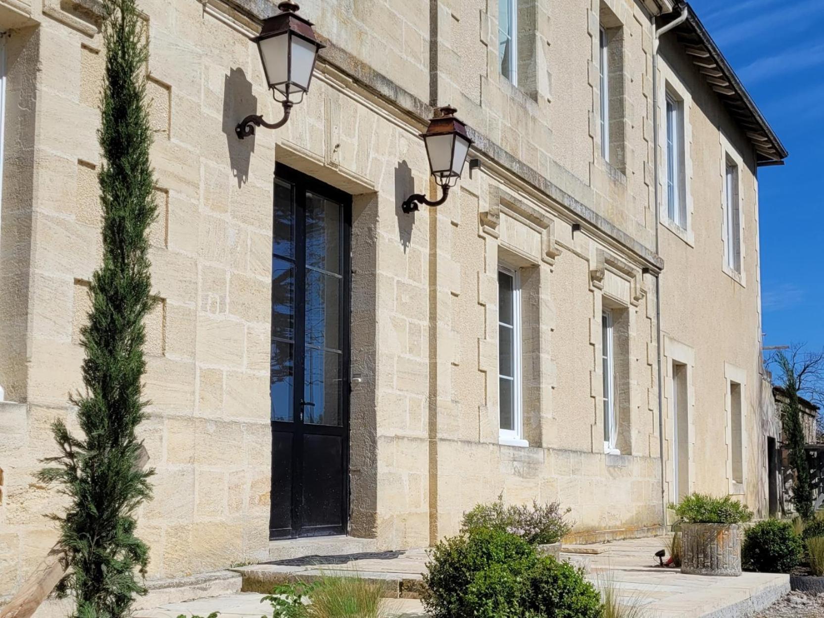 Chateau Bernon Maison D Hotes - Piscine Et Spa Queyrac ภายนอก รูปภาพ